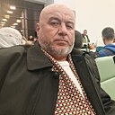 Авксом, 51 год