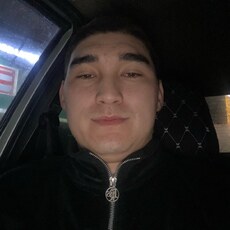 Фотография мужчины Алинур, 26 лет из г. Усть-Каменогорск