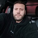 Делло, 35 лет