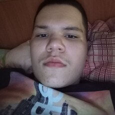 Фотография мужчины Лев, 18 лет из г. Пермь