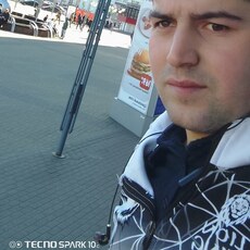 Фотография мужчины Parviz, 25 лет из г. Нижний Новгород