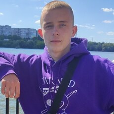Фотография мужчины Влад, 18 лет из г. Монастырище