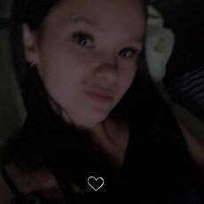 Фотография девушки Виктория, 21 год из г. Жирновск