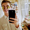 Макс, 22 года