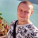 Илья, 32 года