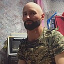 Виктор, 33 года