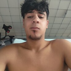 Фотография мужчины Далер, 19 лет из г. Екатеринбург