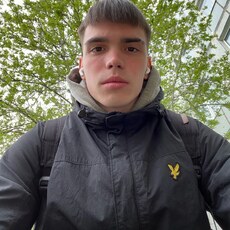 Фотография мужчины Danik, 19 лет из г. Мурманск