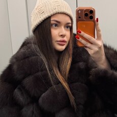 Фотография девушки Алёна, 20 лет из г. Курган