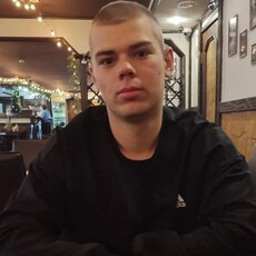 Фотография мужчины Арсений, 21 год из г. Омск