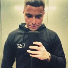 Фотография мужчины Артём, 31 год из г. Новокуйбышевск