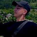 Максим, 22 года