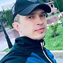 Максим, 33 года