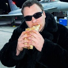 Фотография мужчины Виталий, 24 года из г. Санкт-Петербург