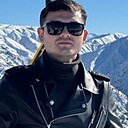 B O B U R B E K, 27 лет