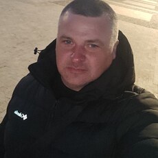 Дмитрий, 44 из г. Снежное.