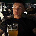 Максим, 21 год