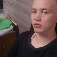 Фотография мужчины Максим, 20 лет из г. Тюмень