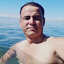 Салохиддинбек, 35 лет