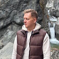 Фотография мужчины Роман, 39 лет из г. Саратов