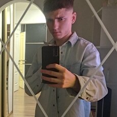 Фотография мужчины Игорь, 19 лет из г. Минск