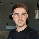 Максим, 33 года