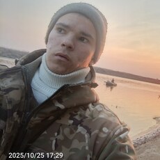 Фотография мужчины Серго, 18 лет из г. Хабаровск