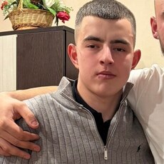 Фотография мужчины Влад, 19 лет из г. Пенза