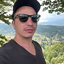 Robert, 33 года