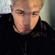 Фотография мужчины Рома, 21 год из г. Белгород