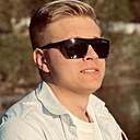 Макс, 24 года