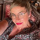 Madonna, 52 года