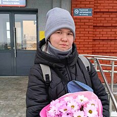 Фотография девушки Регина, 23 года из г. Арск