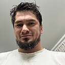 Умалат, 25 лет