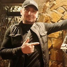 Фотография мужчины Русик, 39 лет из г. Сургут