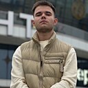 Артём, 22 года