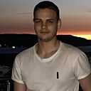 Денис, 22 года