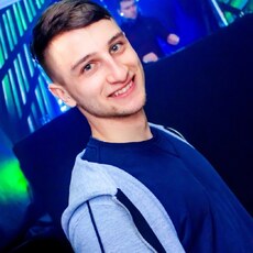 Yaarsen, 25 из г. Мюнхен.