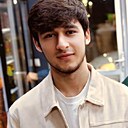 Махмуд, 21 год