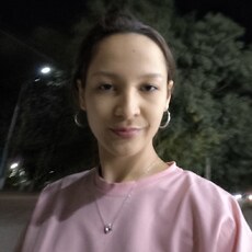 Фотография девушки Умида, 19 лет из г. Серпухов