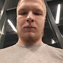 Данила, 22 года