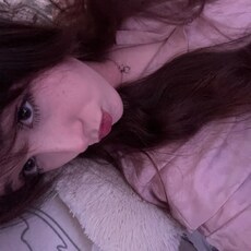 Фотография девушки Леся, 18 лет из г. Санкт-Петербург