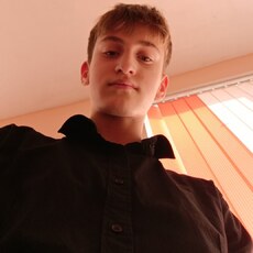 Фотография мужчины Матвей, 20 лет из г. Симферополь