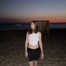 Фотография девушки Арина, 18 лет из г. Санкт-Петербург