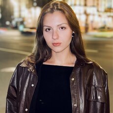 Фотография девушки Арина, 21 год из г. Москва