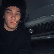 Фотография мужчины Артём, 19 лет из г. Первоуральск