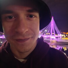 Фотография мужчины Кузьма, 22 года из г. Сургут