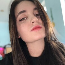 Фотография девушки Алина, 21 год из г. Нижнегорский