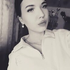 Фотография девушки Алёна, 18 лет из г. Грозный