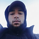 Зубайдулло, 23 года